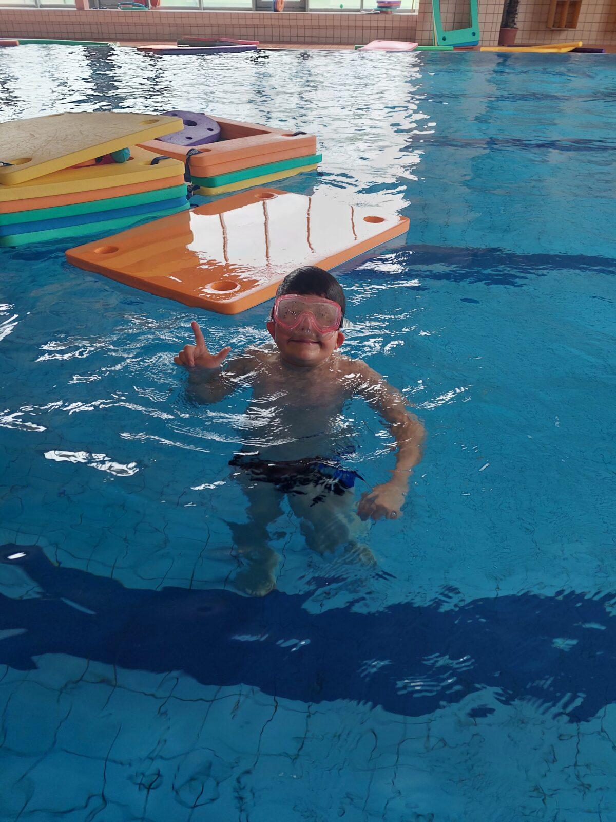 Závěrečná lekce plavání - 1. A,1.B + 5. třída - 13