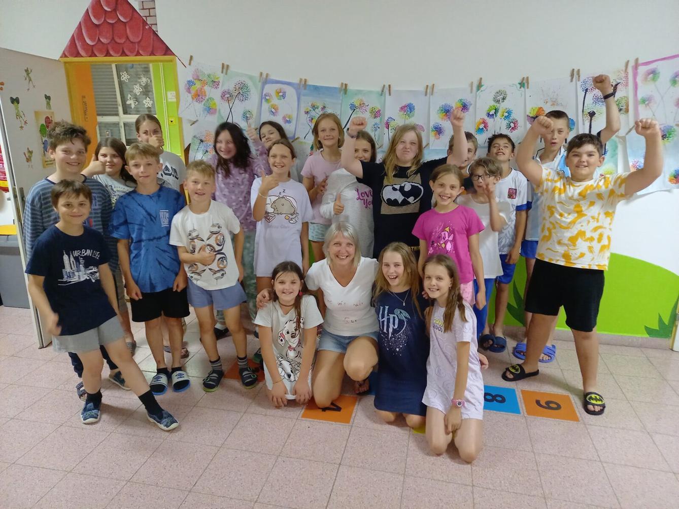 5. třída - Spaní ve škole, Den pro 6. třídu - 19