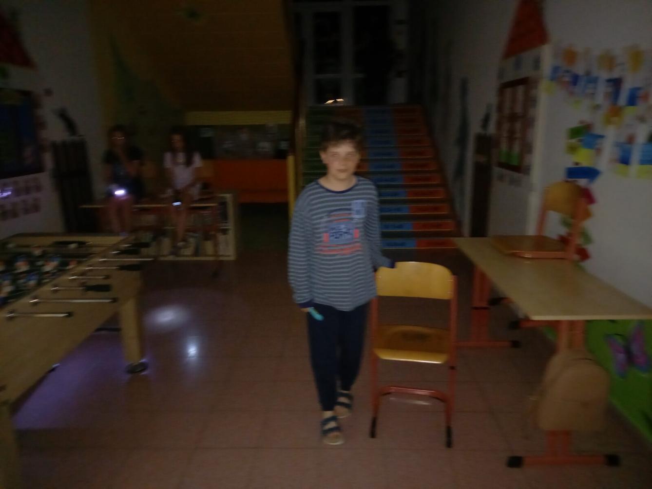 5. třída - Spaní ve škole, Den pro 6. třídu - 22