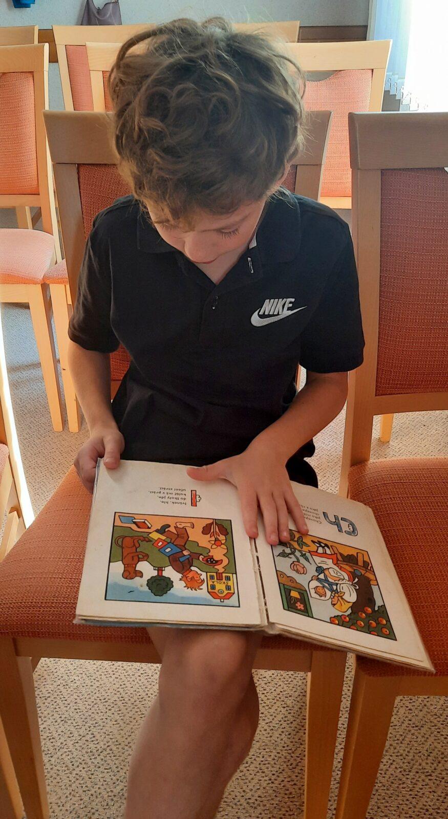 18. 9. Pasování na čtenáře, 2.B - 18