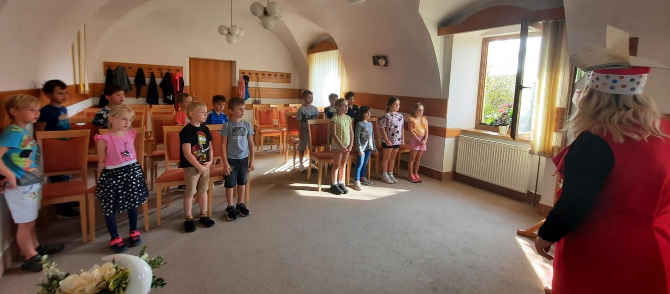 18. 9. Pasování na čtenáře, 2.B - 26