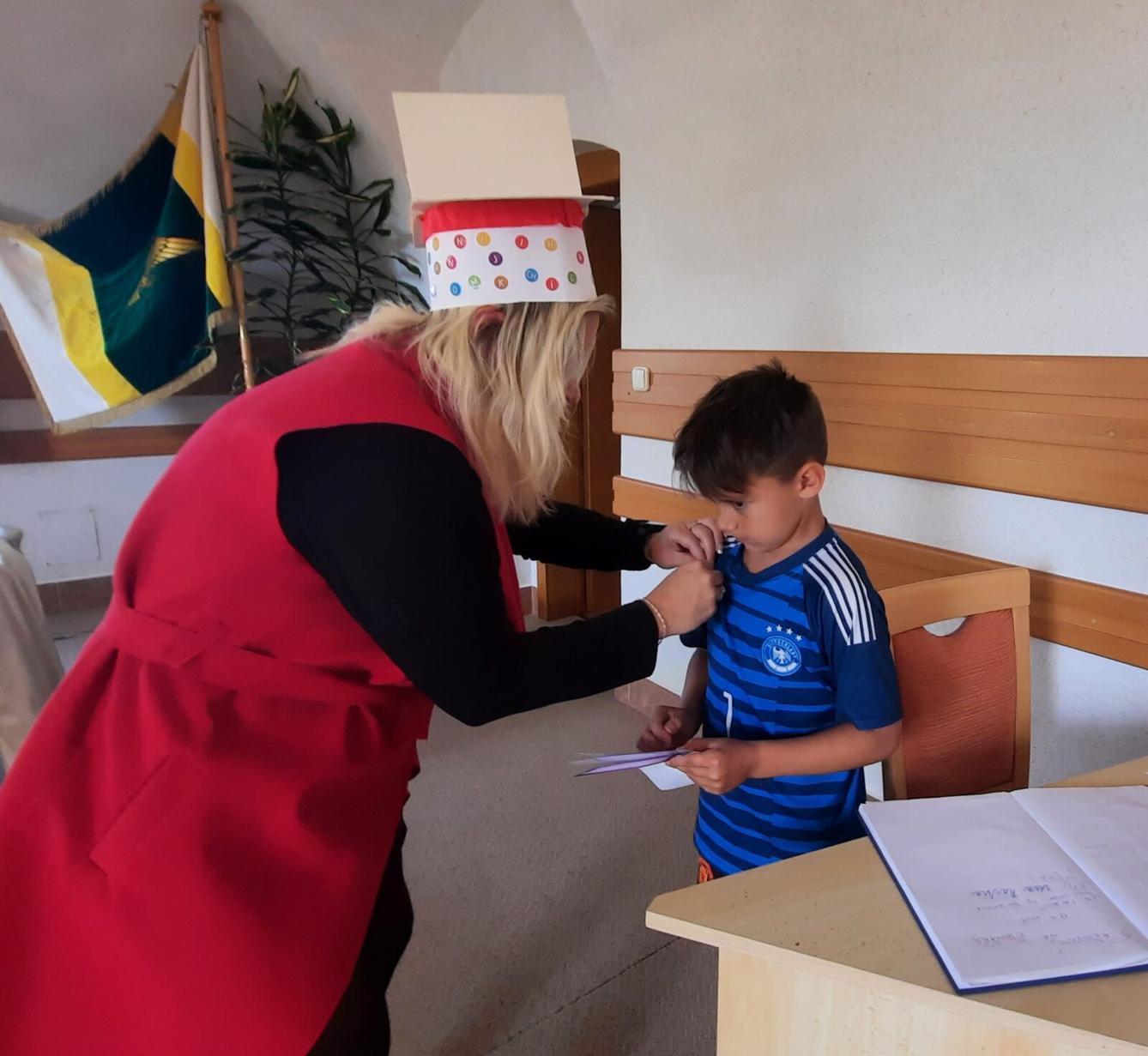 18. 9. Pasování na čtenáře, 2.B - 37