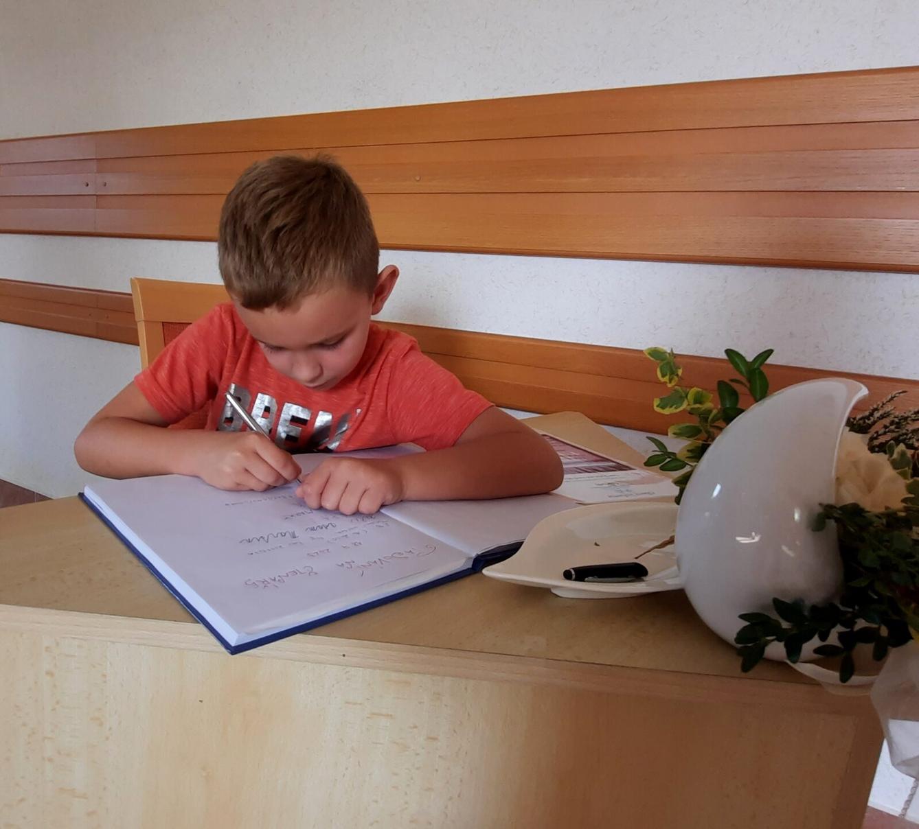 18. 9. Pasování na čtenáře, 2.B - 51