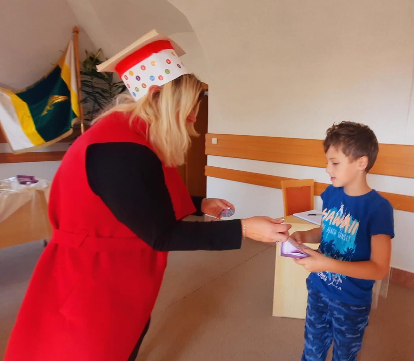 18. 9. Pasování na čtenáře, 2.B - 67