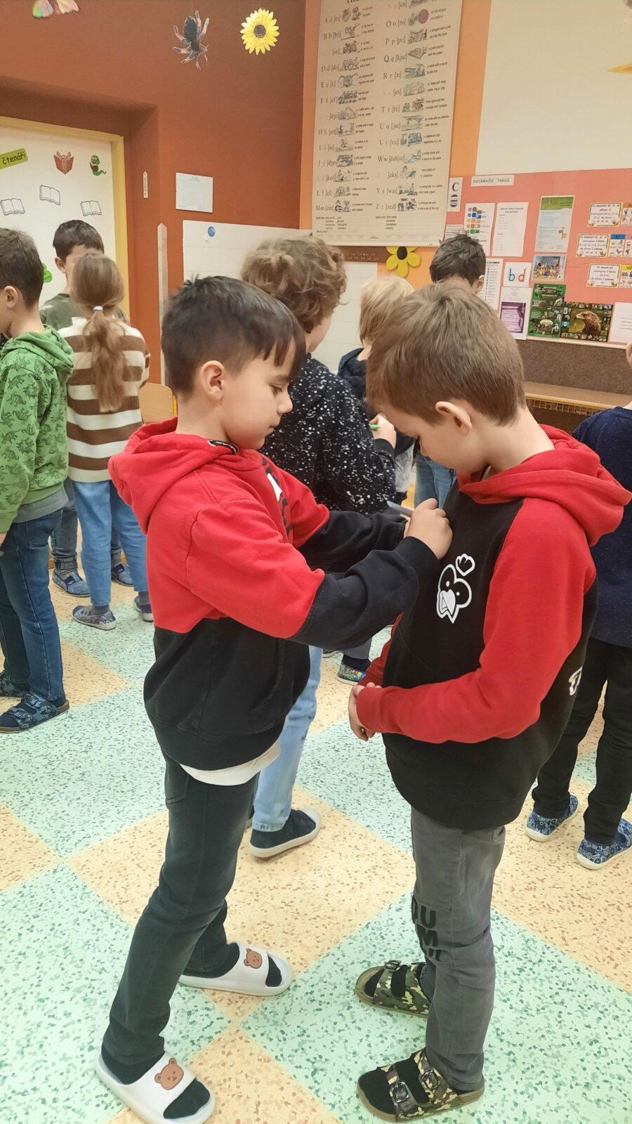 25. 1. Tajuplný ostrov ve 2.B - 12