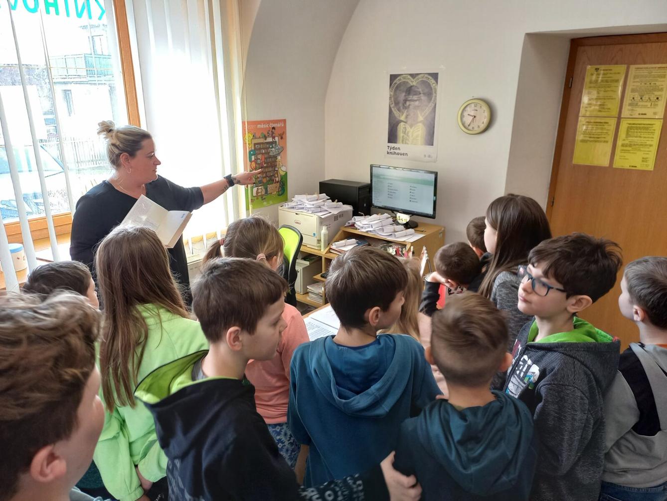 Třeťáčci v místní knihovně - 5