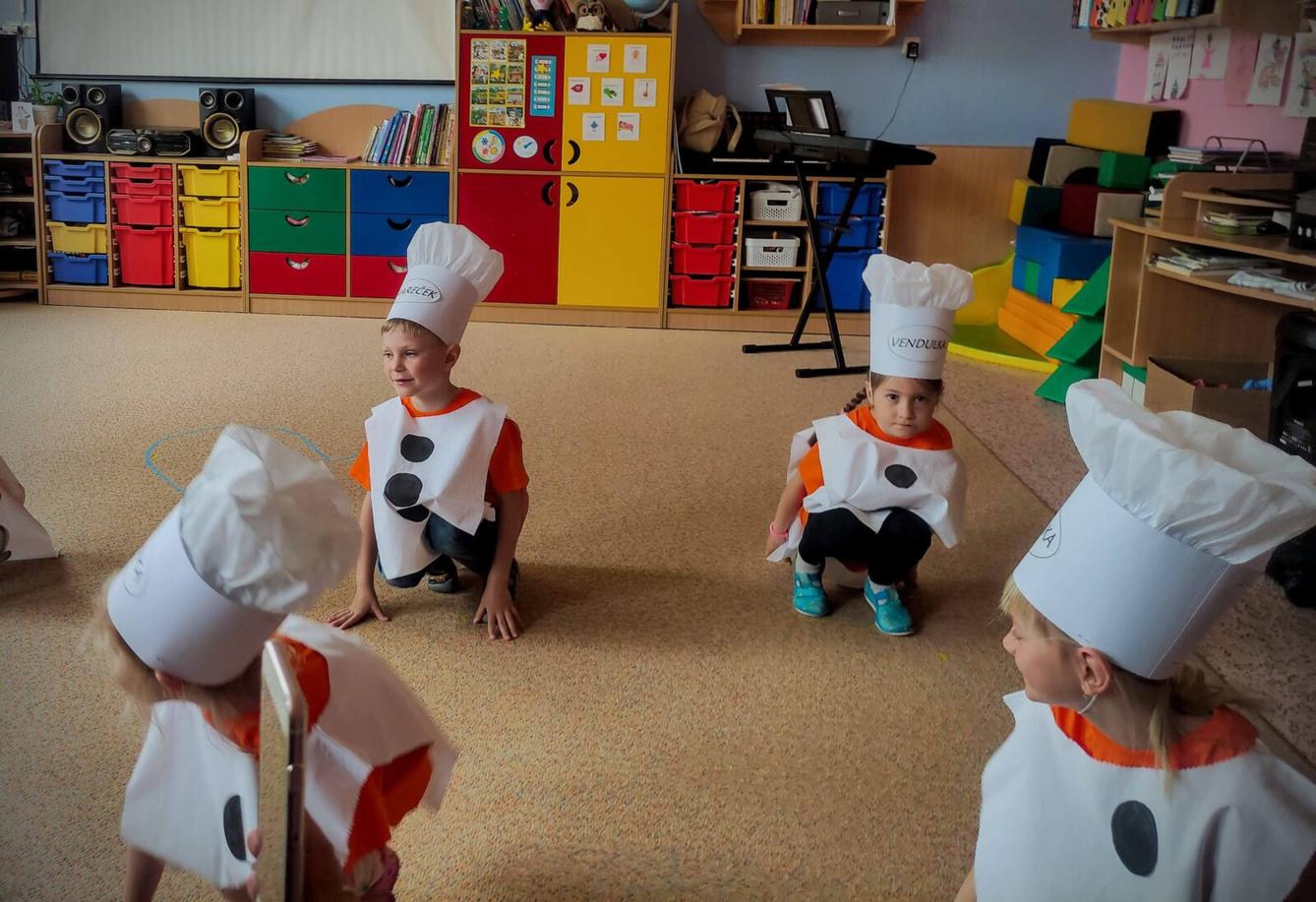 BESÍDKA KE DNI MATEK - 8