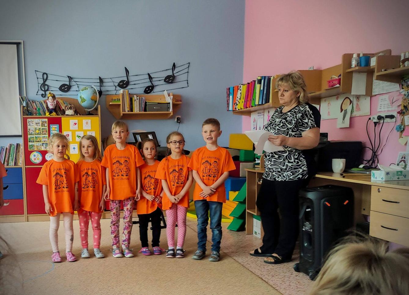 BESÍDKA KE DNI MATEK - 12