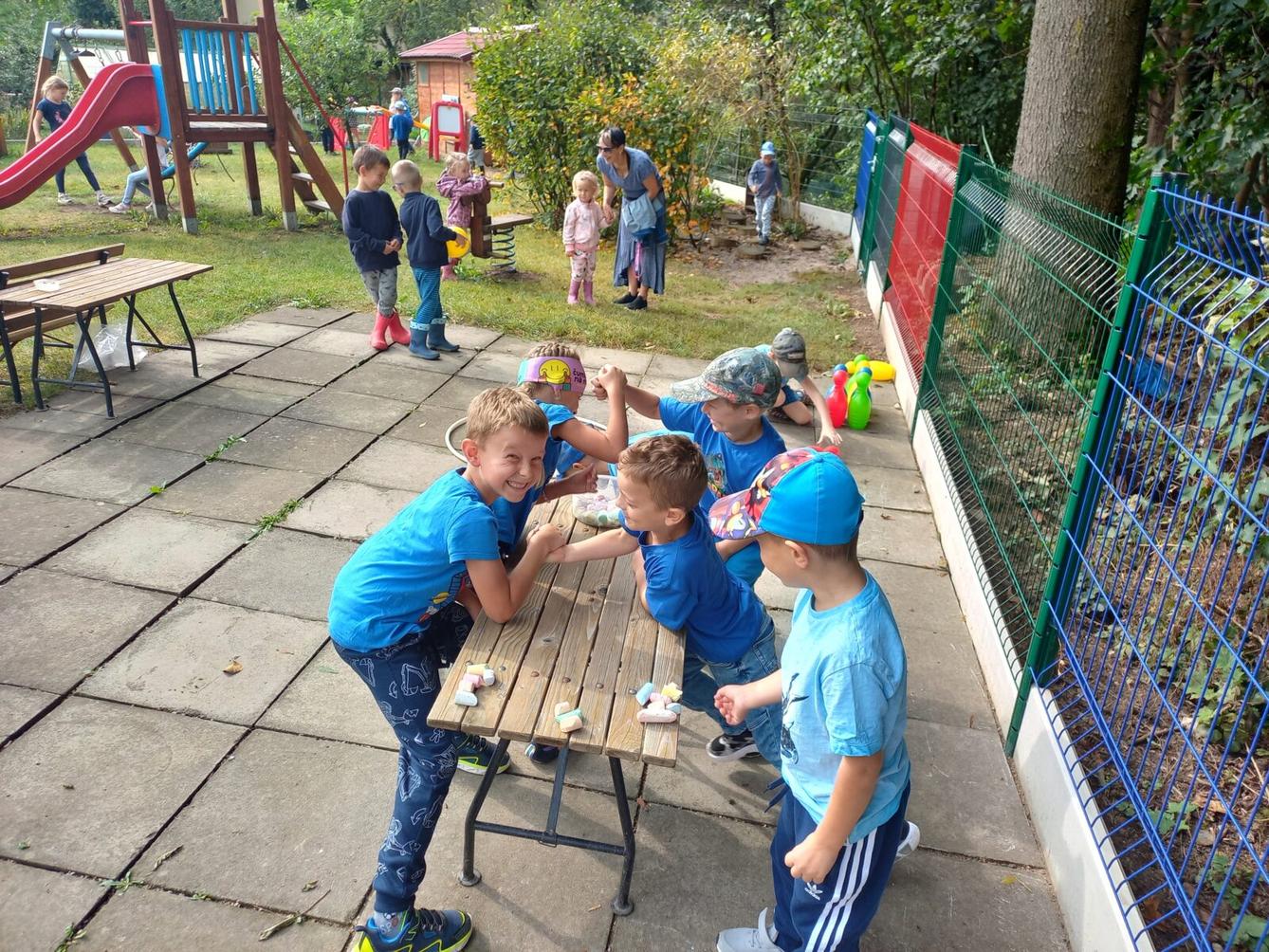 Prvňáčci na návštěvě v MŠ Kamarád - 10