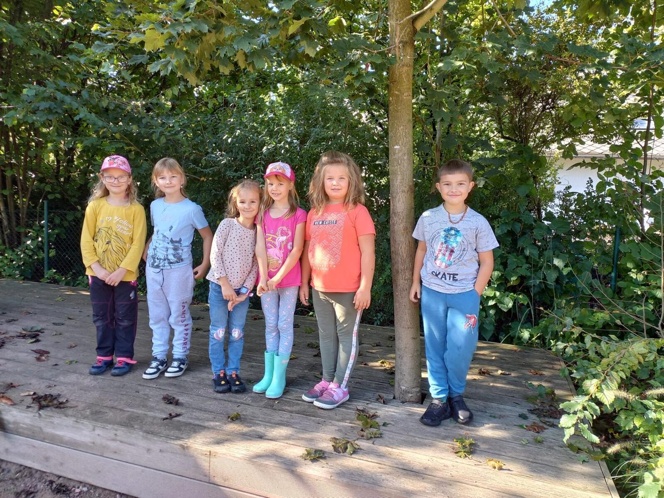 Prvňáčci na návštěvě v MŠ Korálek - 2