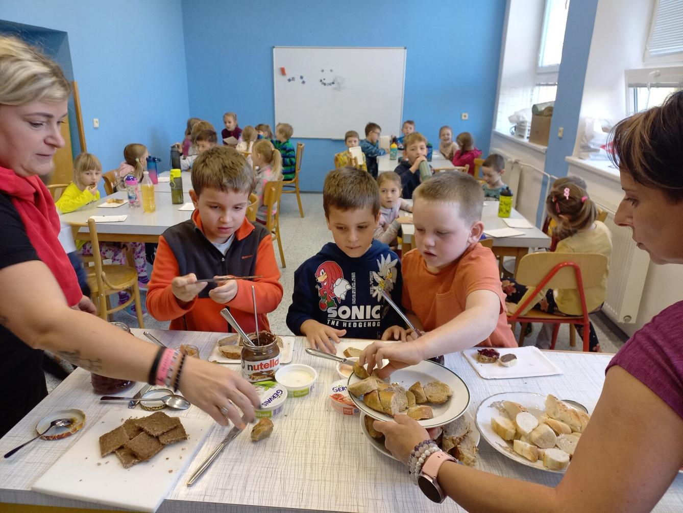Tematická dílna "Od klásku k pecnu" v 1. třídě - 8
