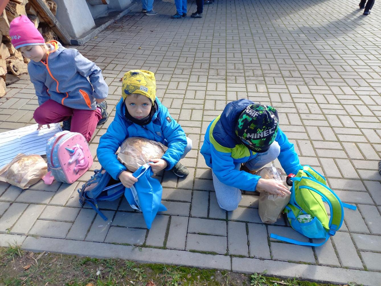 Tematická dílna "Od klásku k pecnu" v 1. třídě - 26