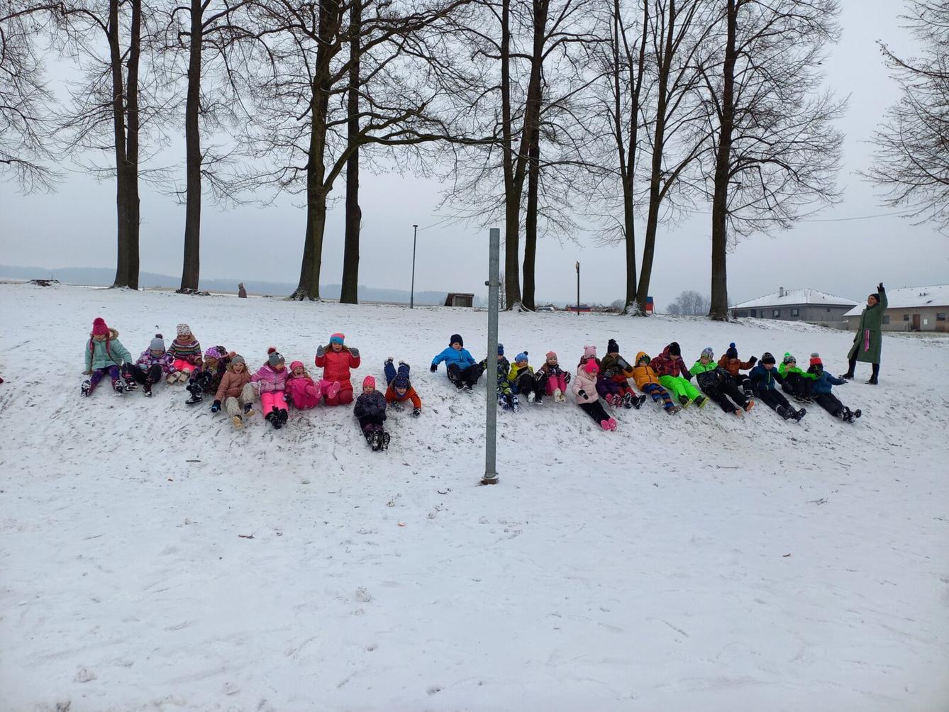 Prvňáčci na sněhu - 9