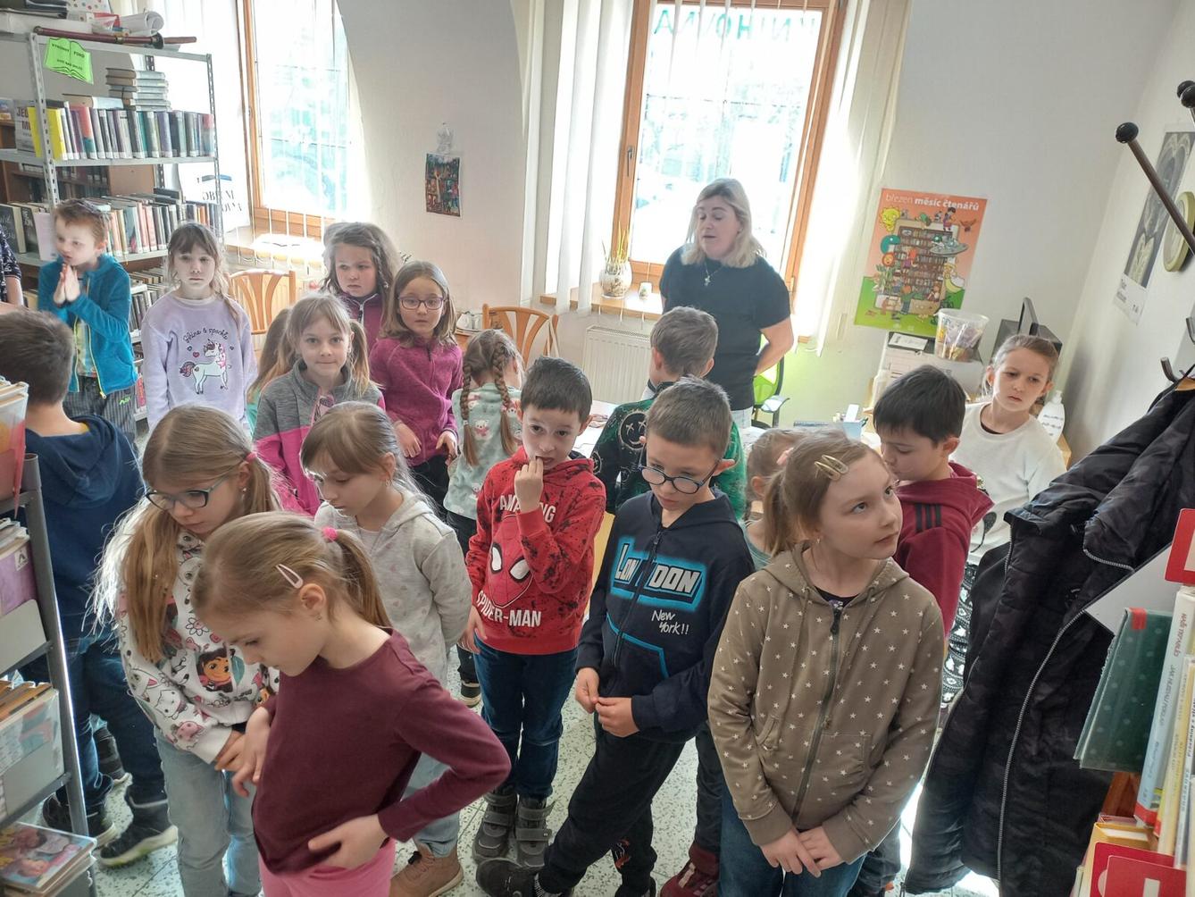 Prvňáčci v obecní knihovně - 3
