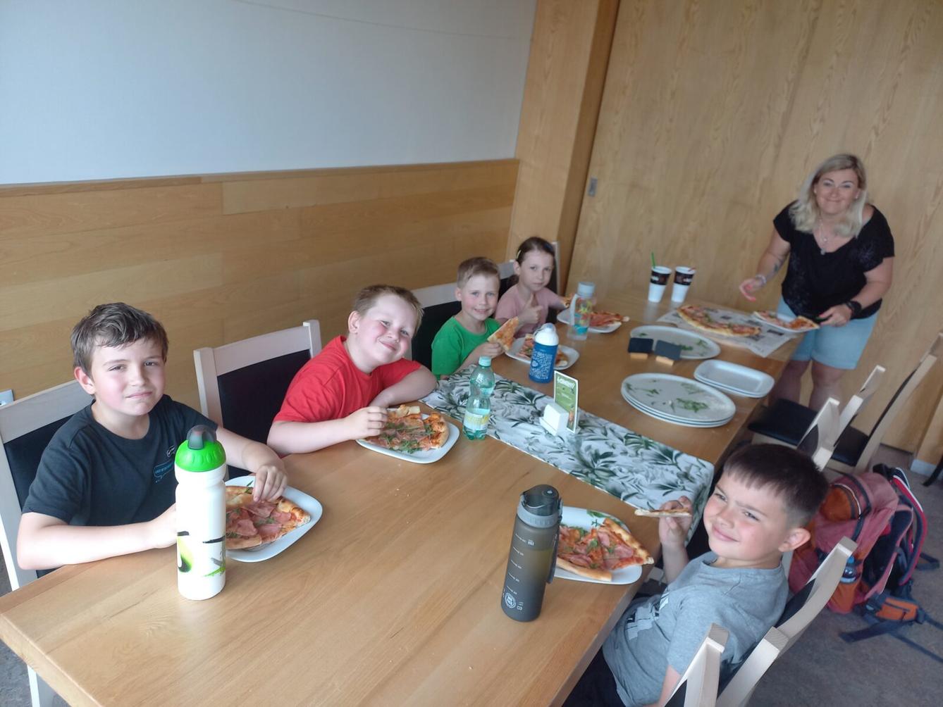 Prvňáčci na výletě ve Skipi - 14