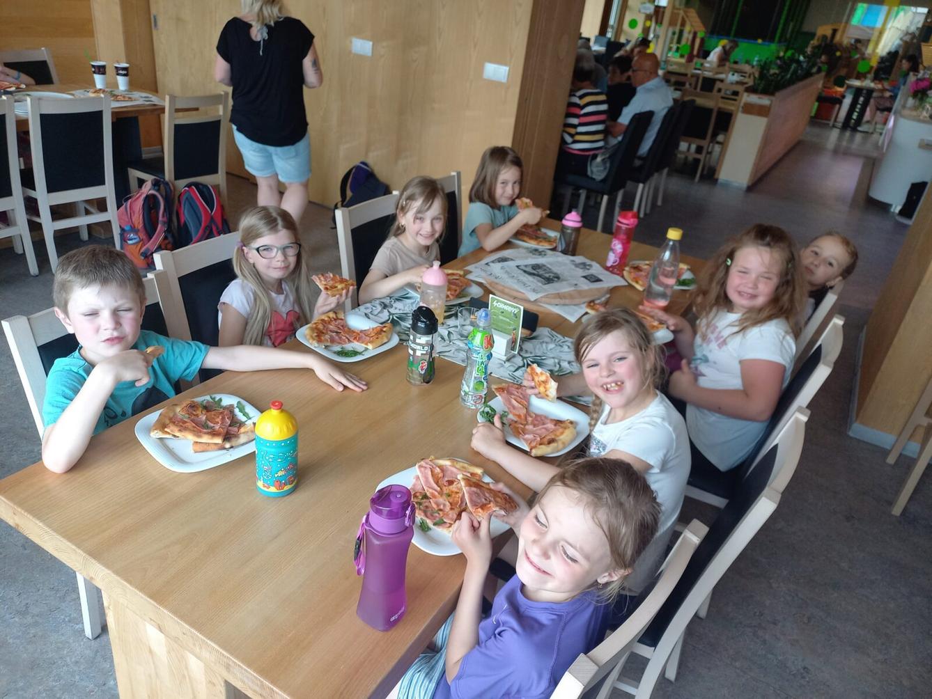 Prvňáčci na výletě ve Skipi - 15