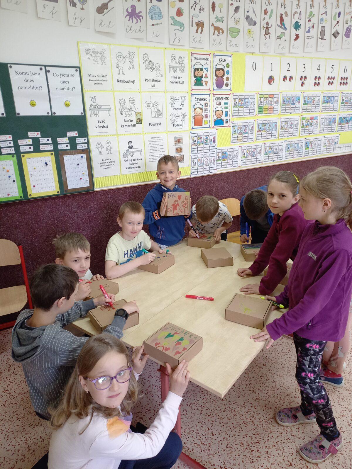 Tematická dílna "Včelařství" v 1. a 2. třídě - 8