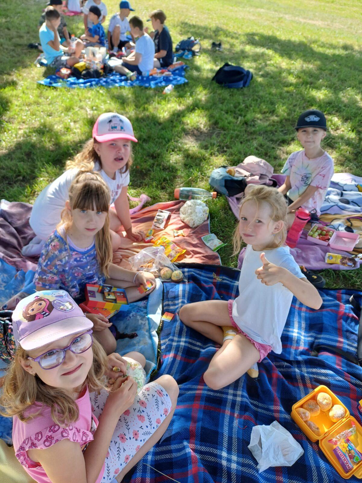 "Školní piknik" - 8