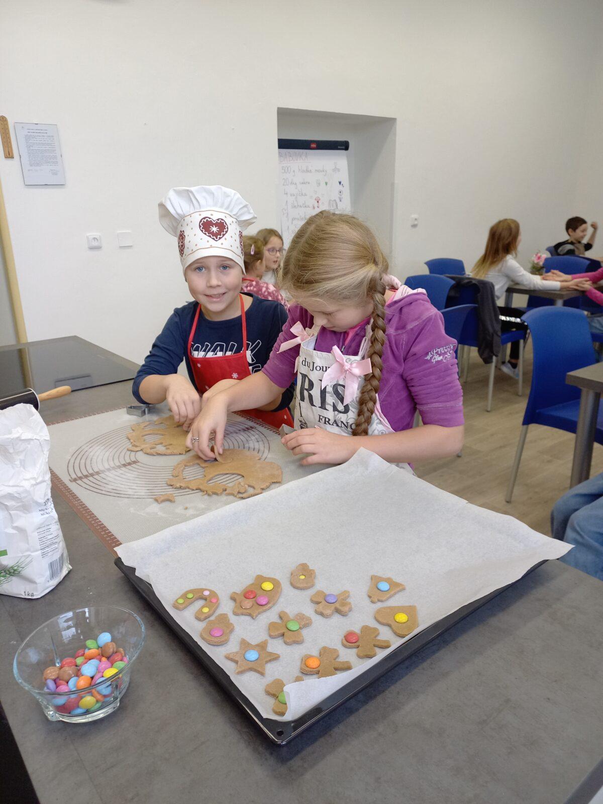 Druháčci pečou perníčky - 11