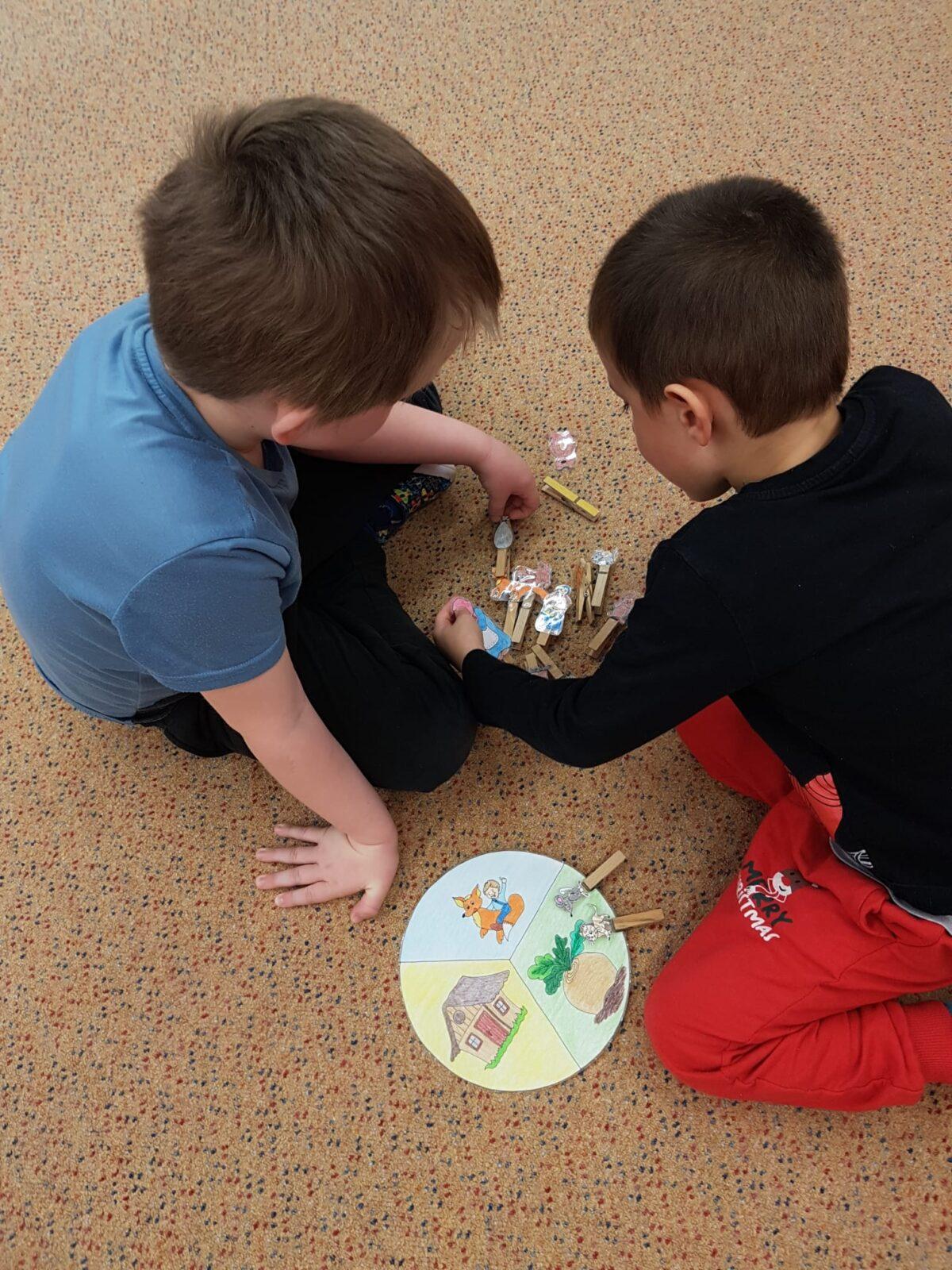 SOVIČKY: ,,Z POHÁDKY DO POHÁDKY" - 14