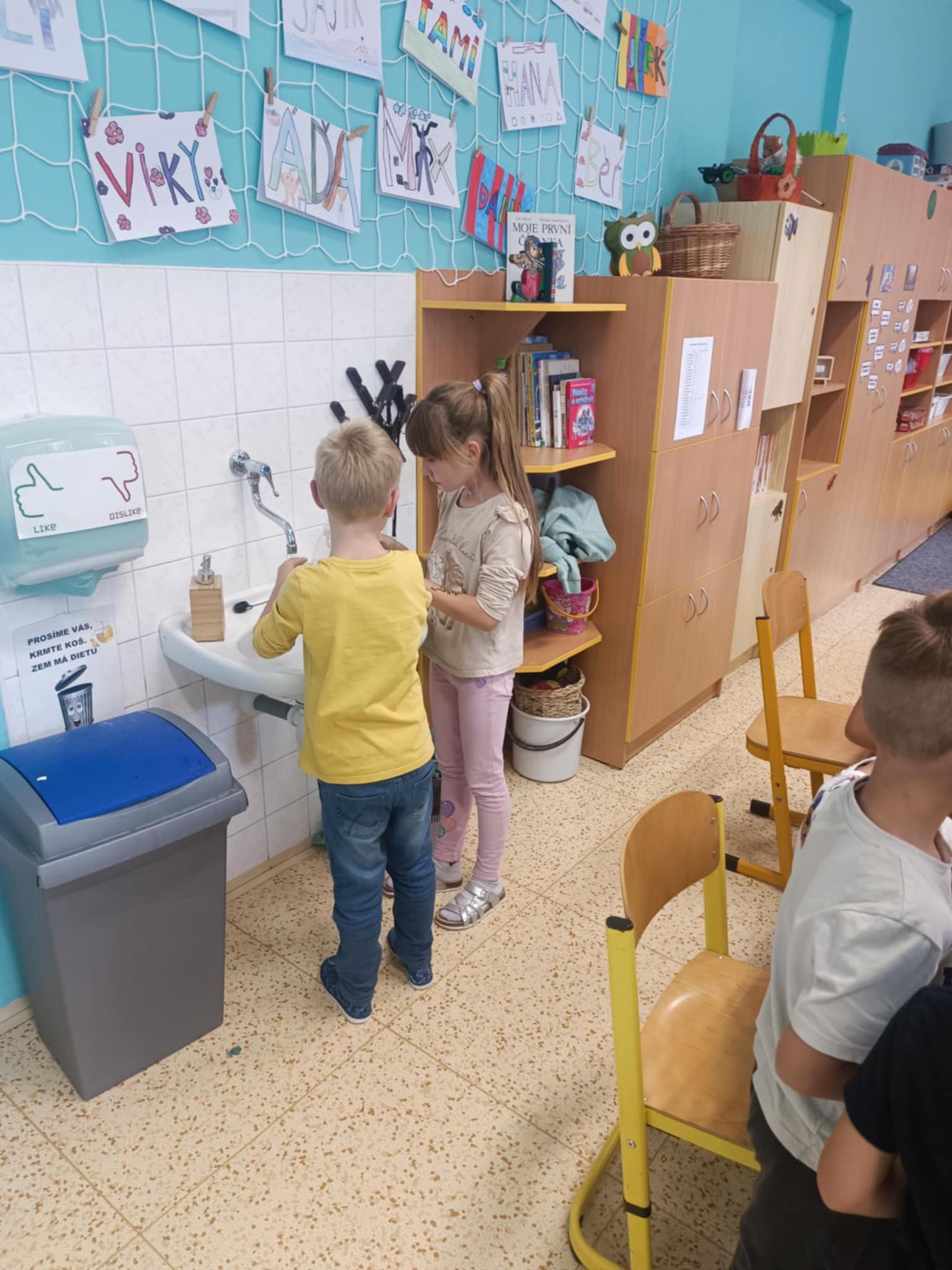 ŠKOLNÍ DRUŽINA - 2. ODDĚLENÍ -PODZIM - 10