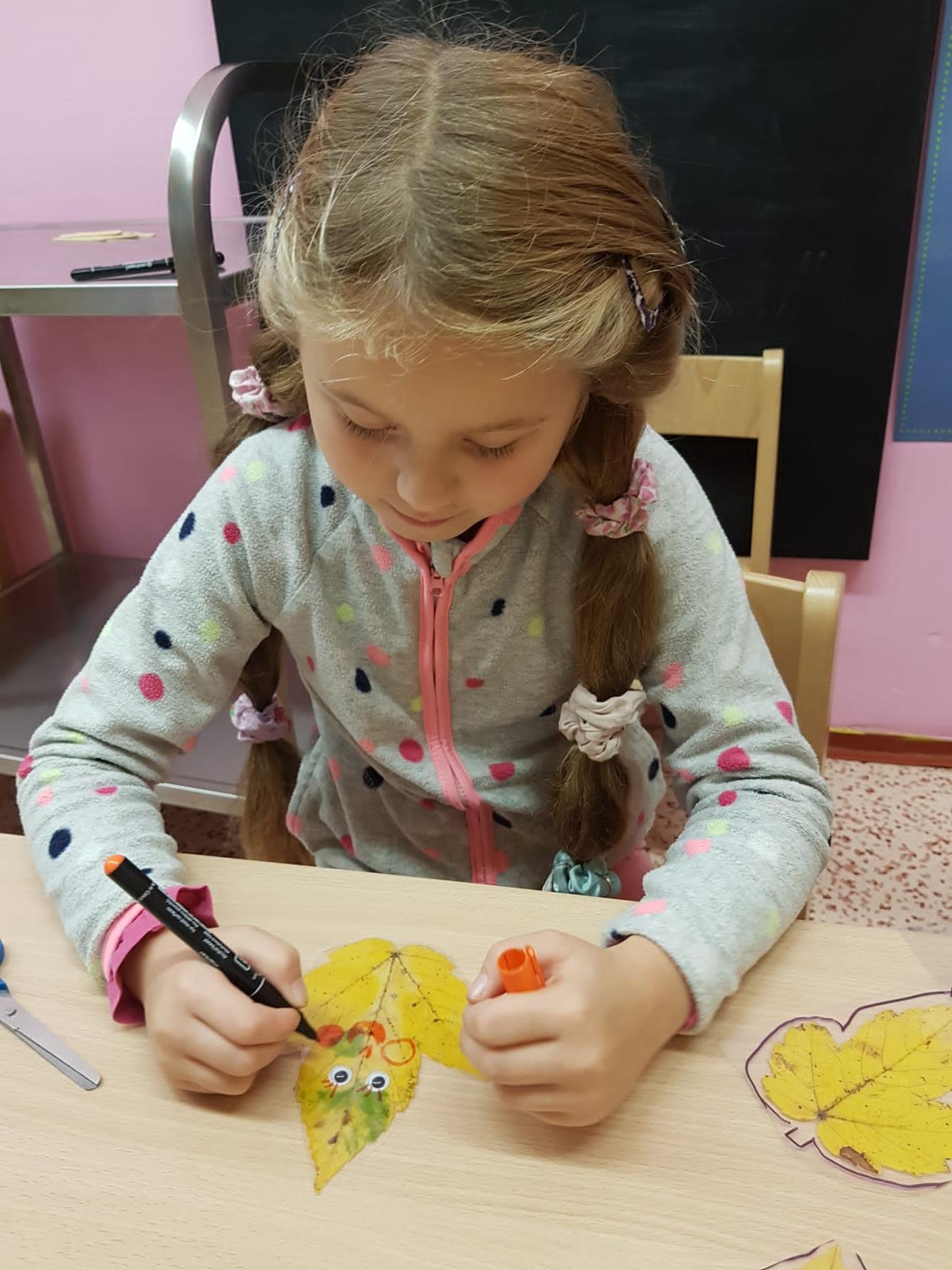 SOVIČKY: ,,LISTÍ ŽLOUTNE, POLETUJE" - 20