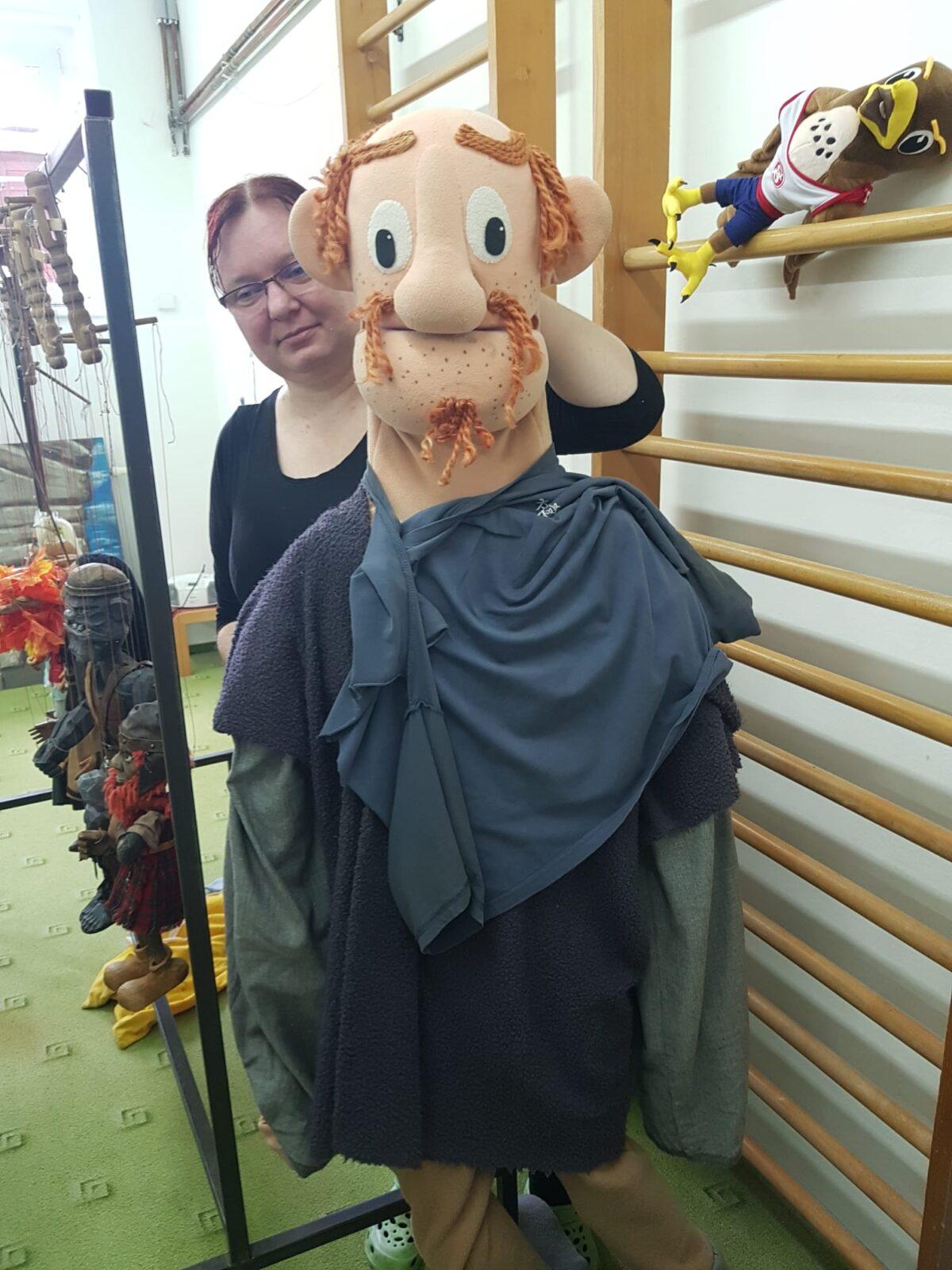 LOUTKOVÉ DIVADLO: ,,O LESNÍ VÍLE" - 2