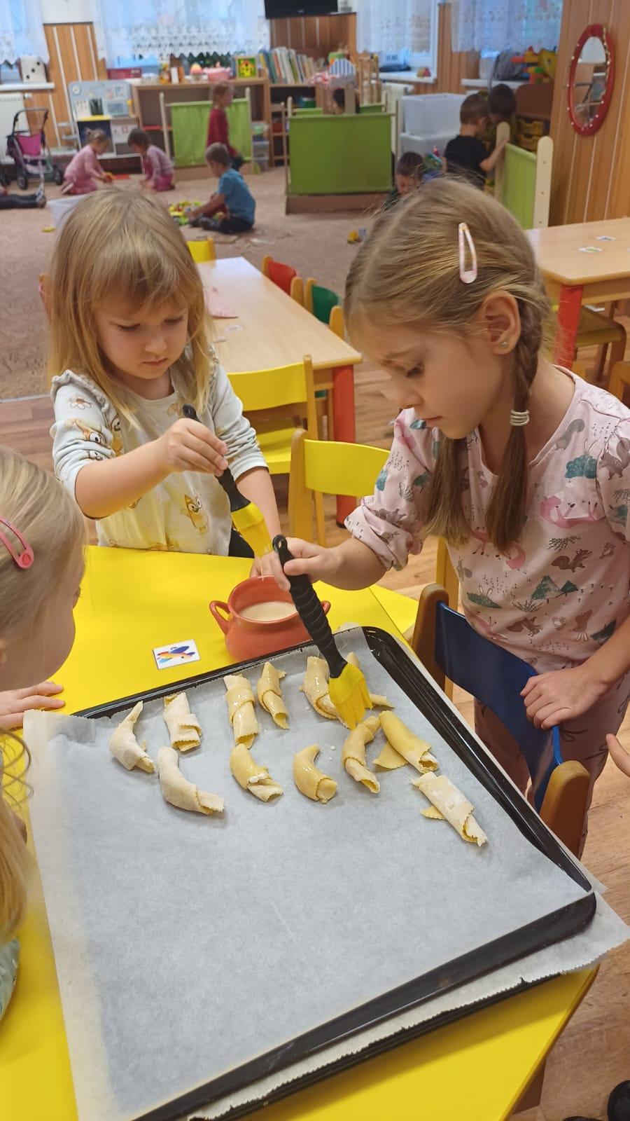 pečení svatomartinských rohlíčků - 3