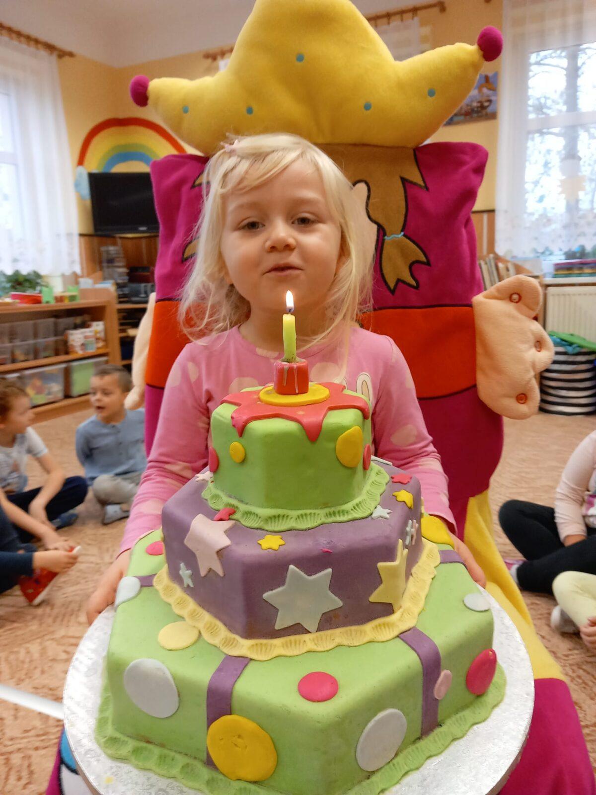 Lucinka slaví narozeniny - 1