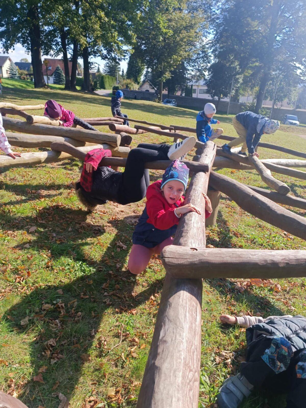 ŠKOLNÍ DRUŽINA - 2. ODDĚLENÍ -PODZIM - 13