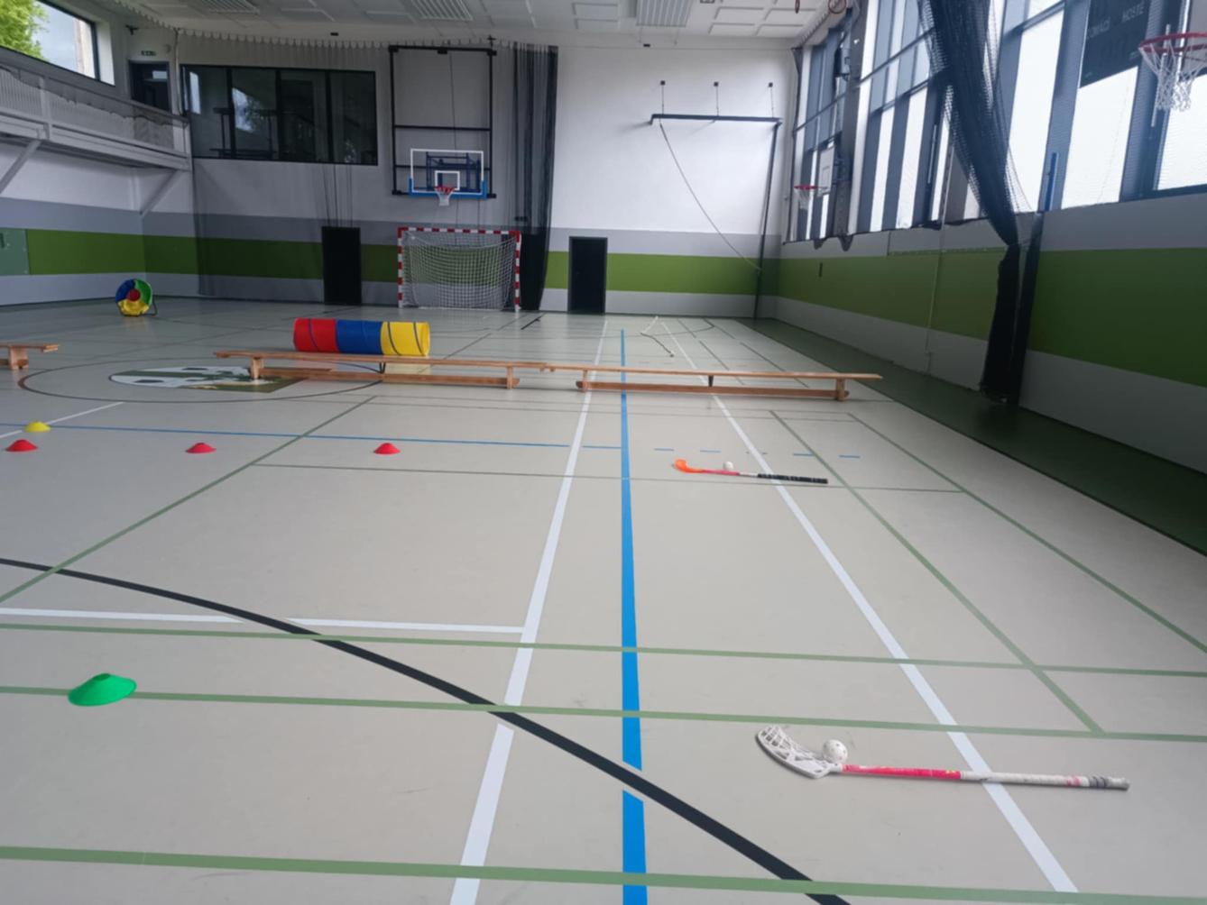 Družinka a děti s rodiči**"sportovní odpoledne" - 9