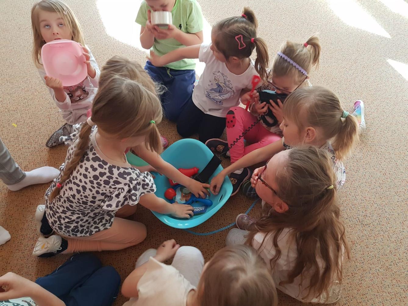 SOVIČKY: ,,MOJE MAMINKA MÁ SVÁTEK - RODINA" - 22