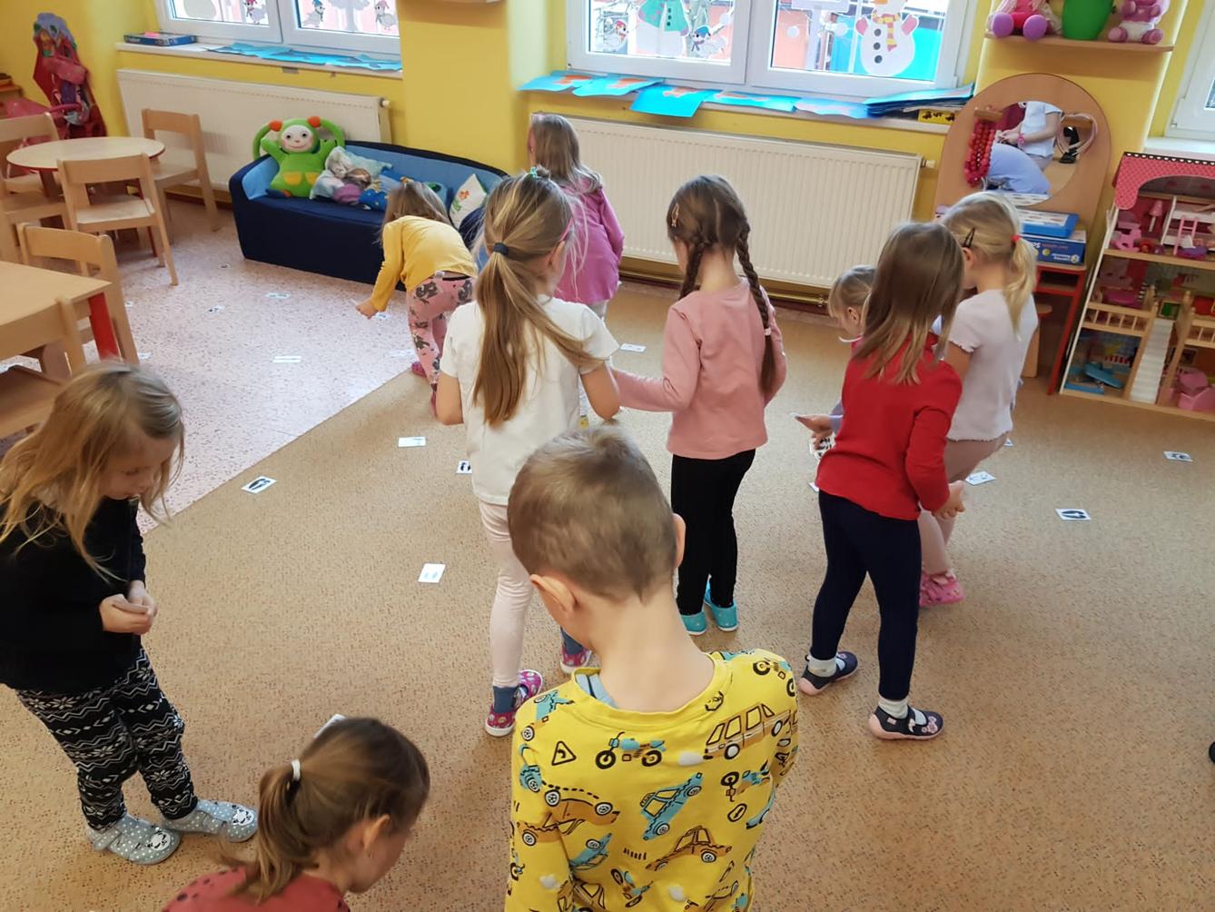 SOVIČKY: ,,ZVÍŘATA A PTÁCI V ZIMĚ" - 24