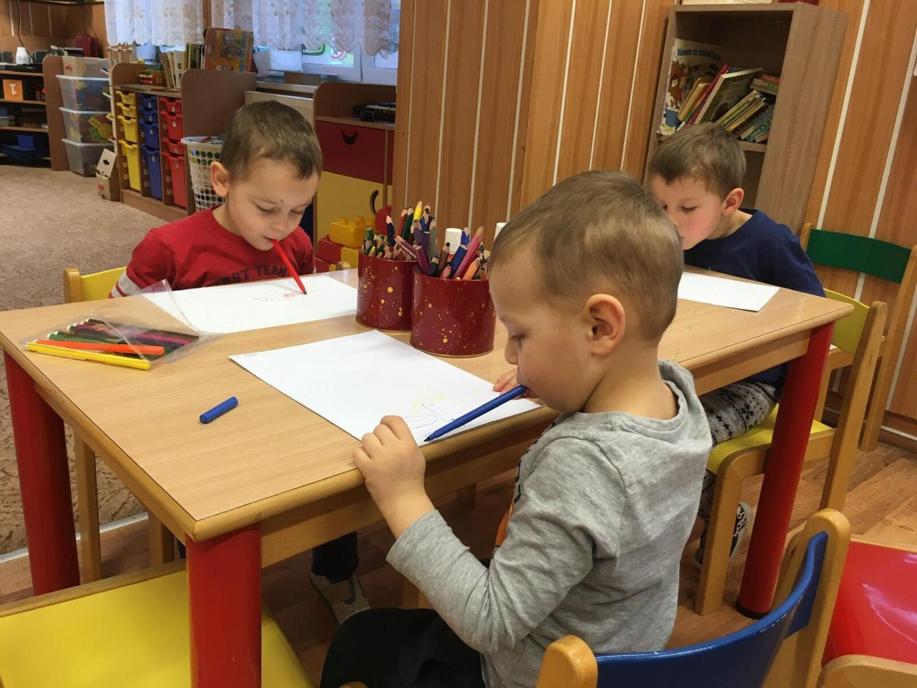 Kreslíme pusou a nohou - 11