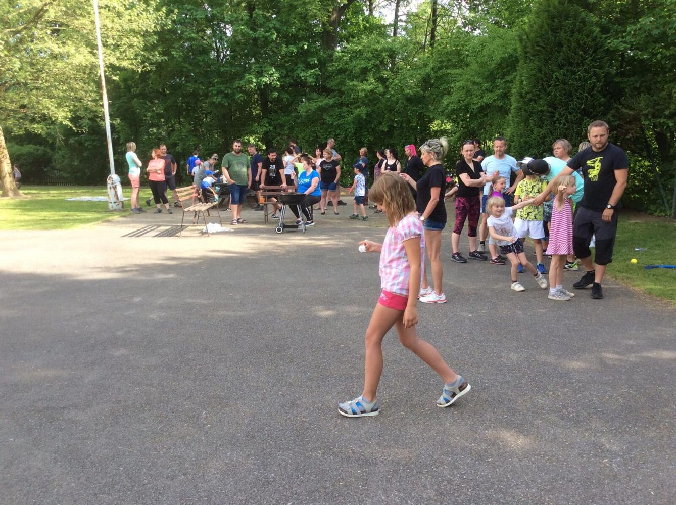 ŠD - sportovní odpoledne s rodiči - 16