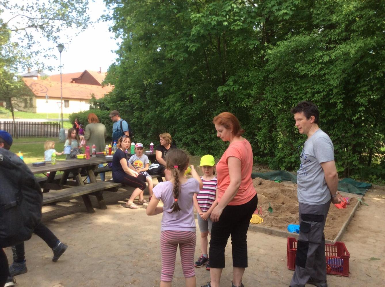 ŠD - sportovní odpoledne s rodiči - 56