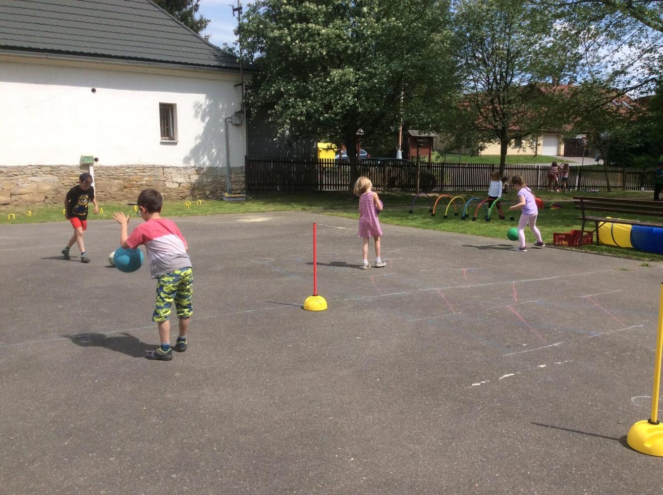 ŠD - sportovní odpoledne s rodiči - 72