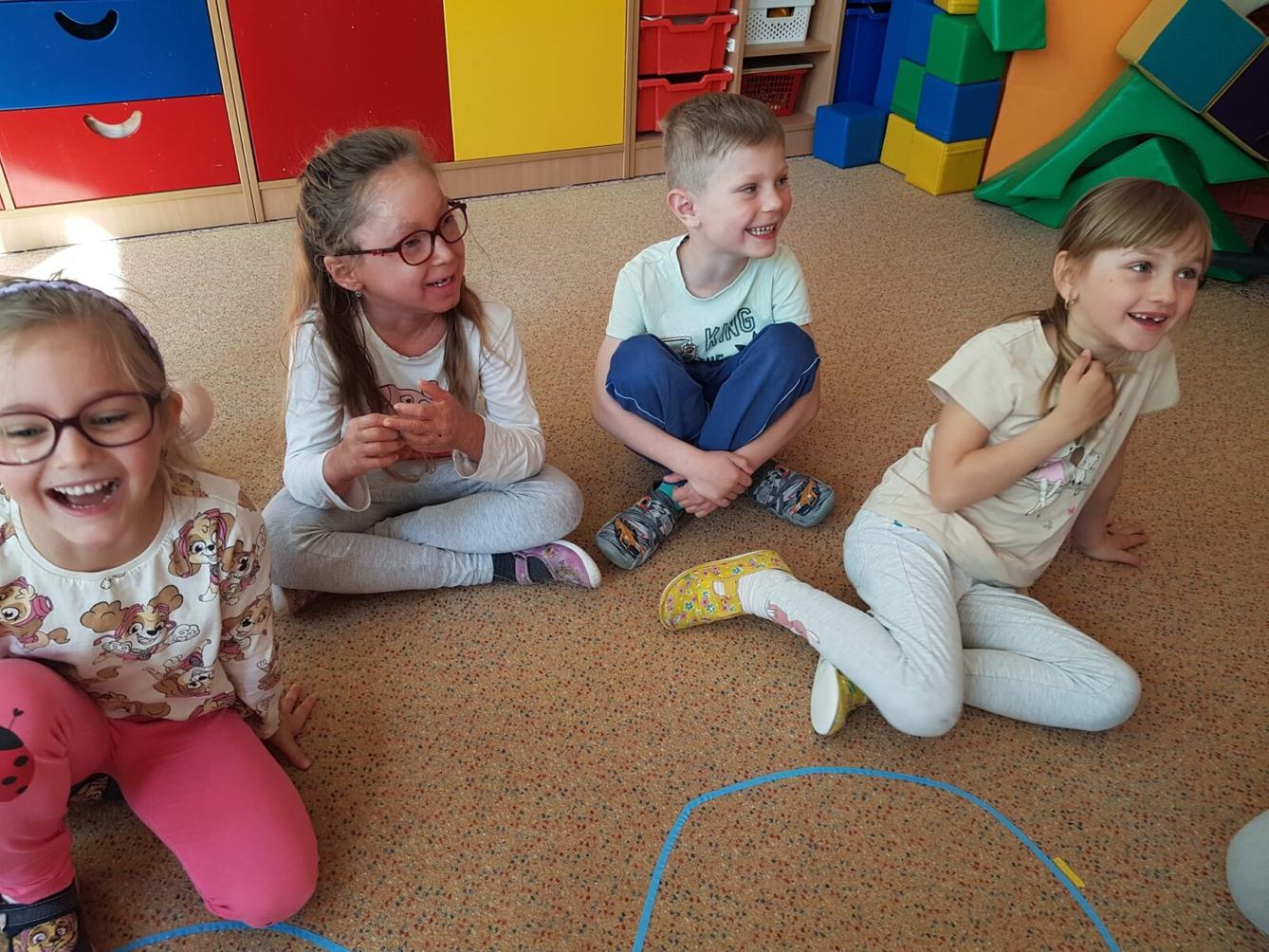 SOVIČKY: ,,MOJE MAMINKA MÁ SVÁTEK - RODINA" - 26