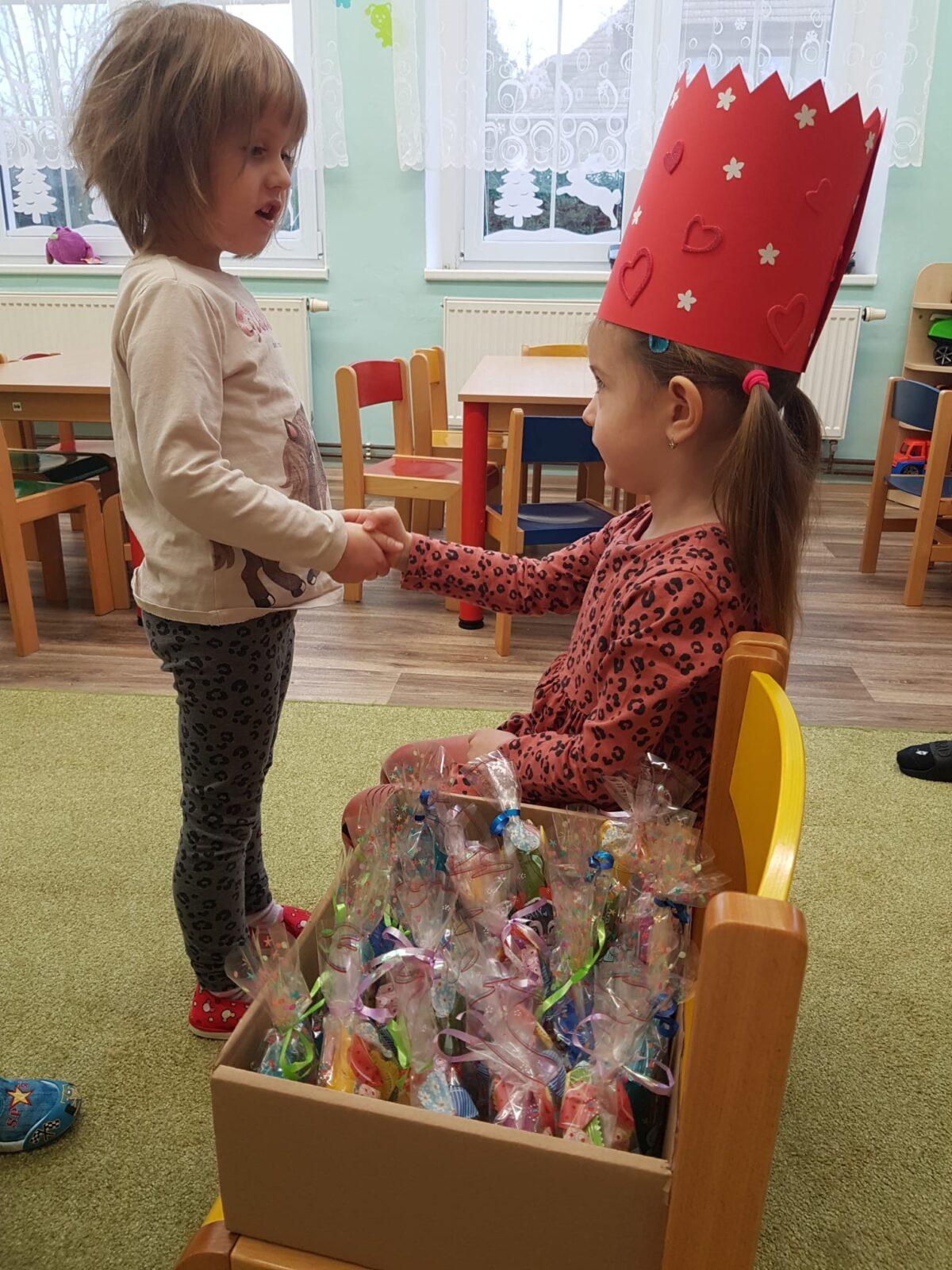 SLAVÍME: TINKA MĚLA NAROZENINY - 3