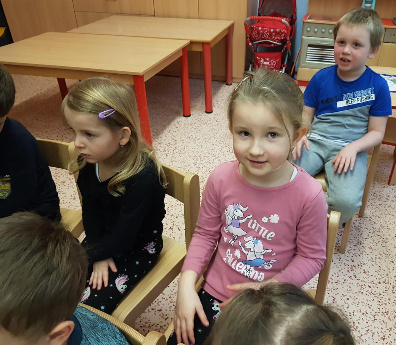 DIVADÉLKO: ,,JAK ZVÍŘÁTKA NAŠLA NOVÝ DOMOV" - 3