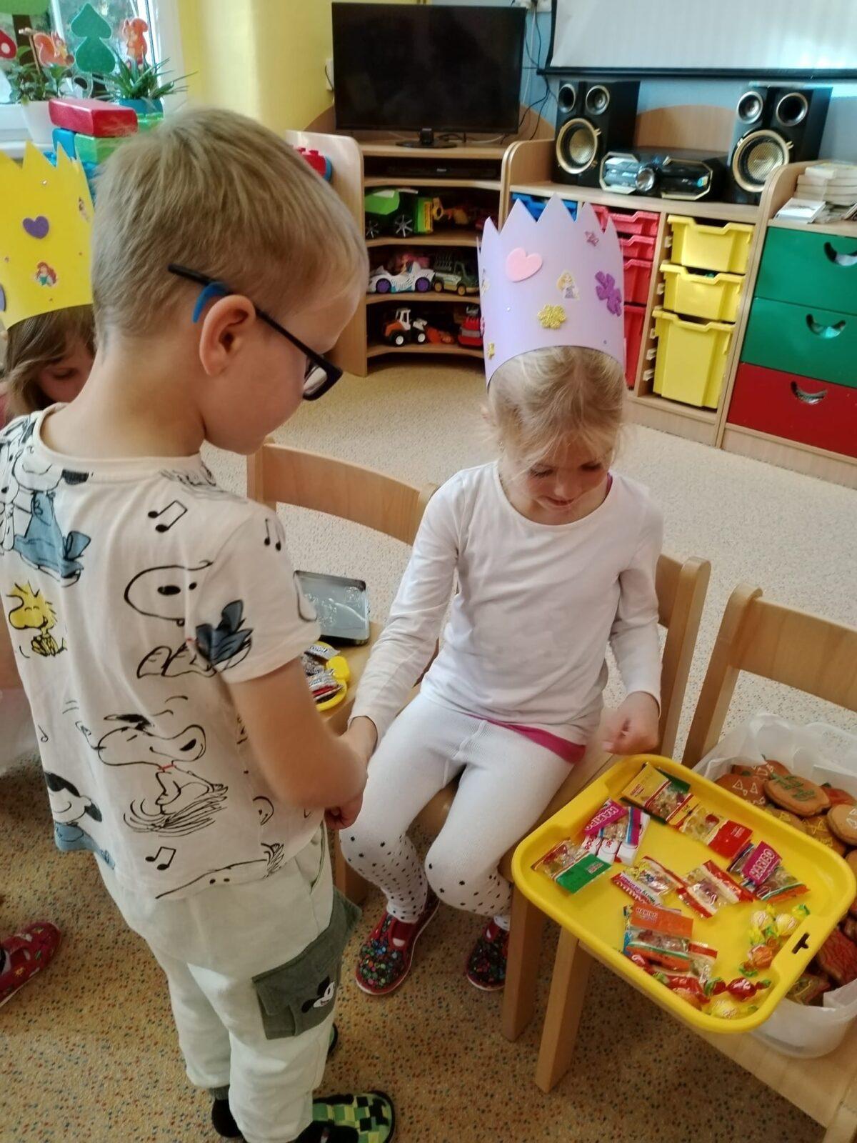 SLAVÍME: ELENKA, KAROLÍNKA A NATÁLKA MAJÍ NAROZENINY - 8