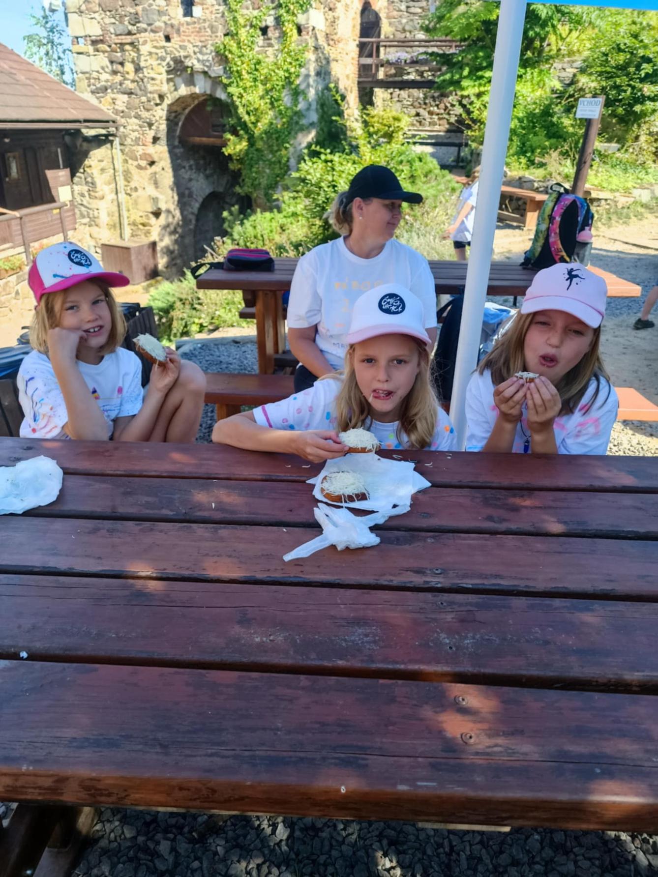 TÝDEN PLNÝ ZÁBAVY II - STŘEDA - 15