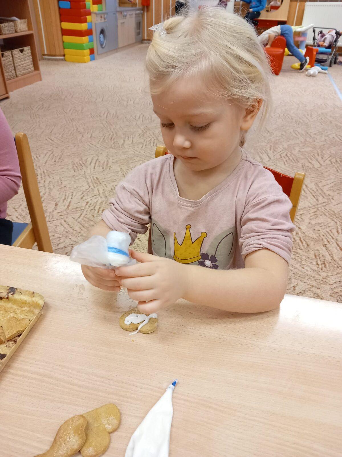 Zdobení perníčků - 1