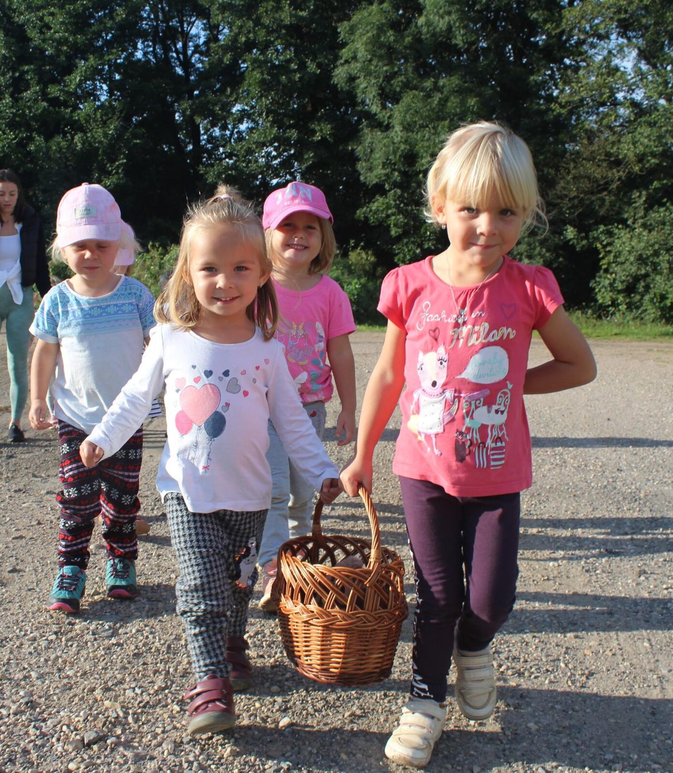 broučci: lesní dobrodružství se sovičkou jůlinkou - 27