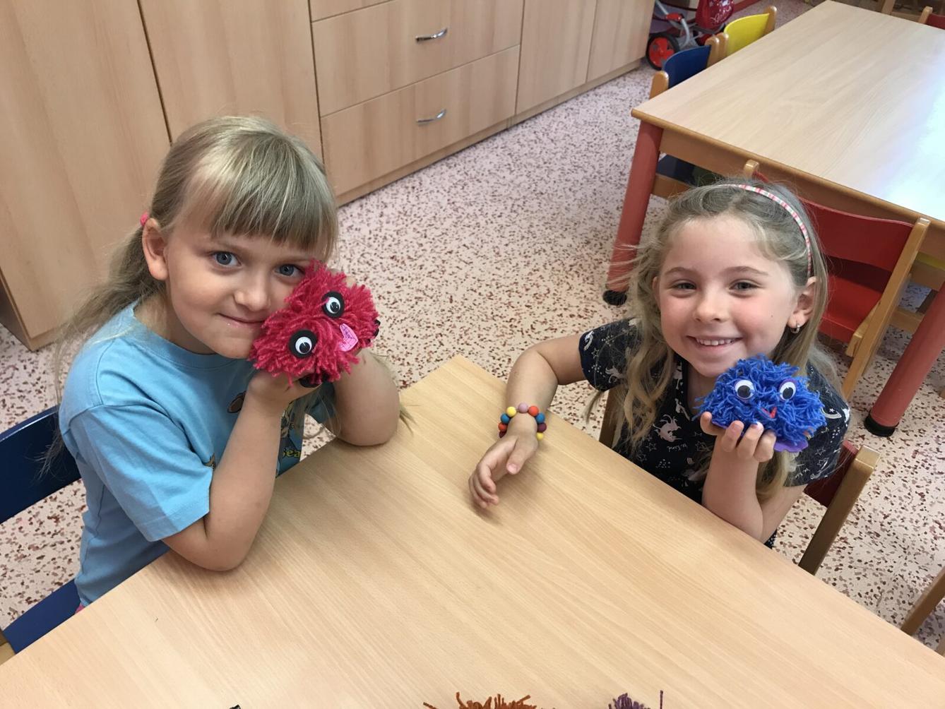 SOVIČKY: ,,DĚTI MAJÍ SVÁTEK" - 23