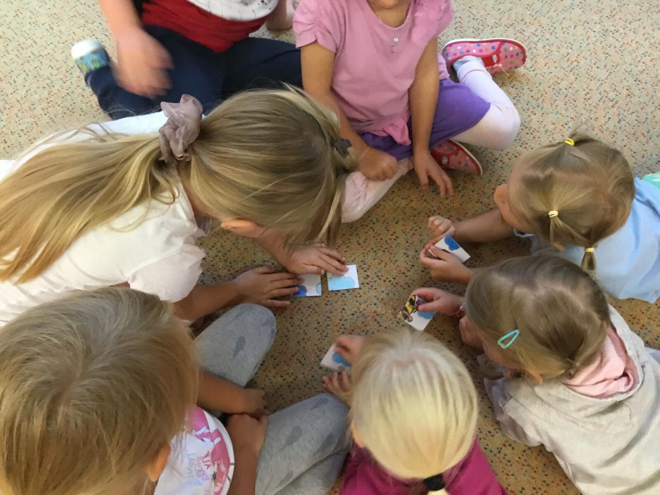 týdenní  projekt: ,,od kytičky k medu" - 23