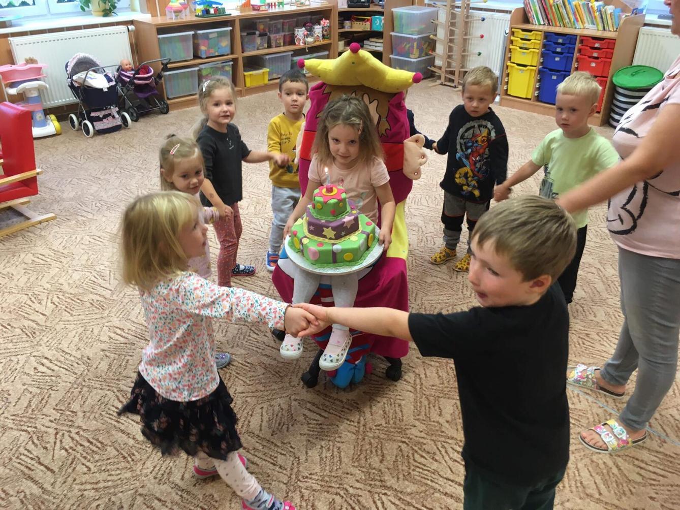 Matýsek a Jasmínka mají narozeniny - 10