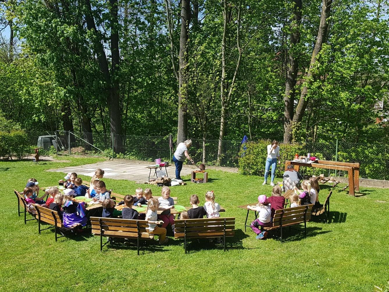 ČARODĚJNICKÝ REJ - 27