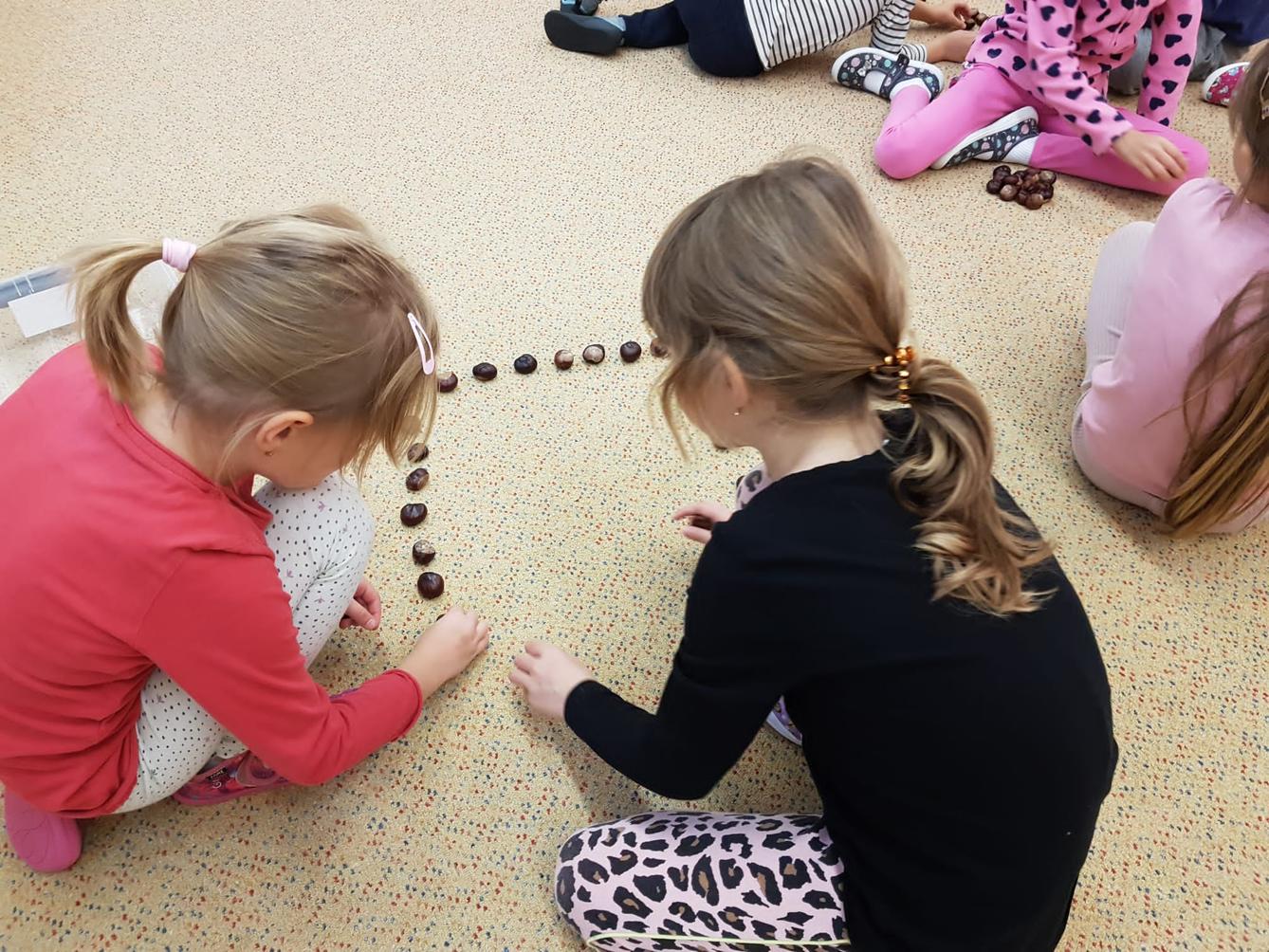 SOVIČKY: ,,LISTÍ ŽLOUTNE, POLETUJE" - 35