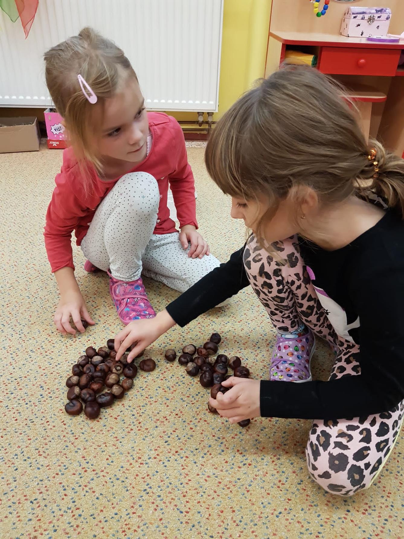 SOVIČKY: ,,LISTÍ ŽLOUTNE, POLETUJE" - 36